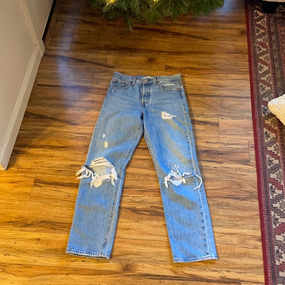 Levis Wedgie Straight in Authentically Yours